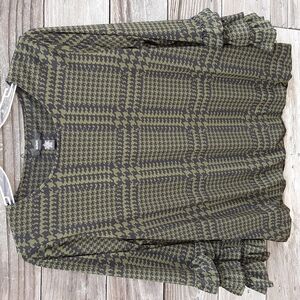 Alfani green and black patterned blouse size large
